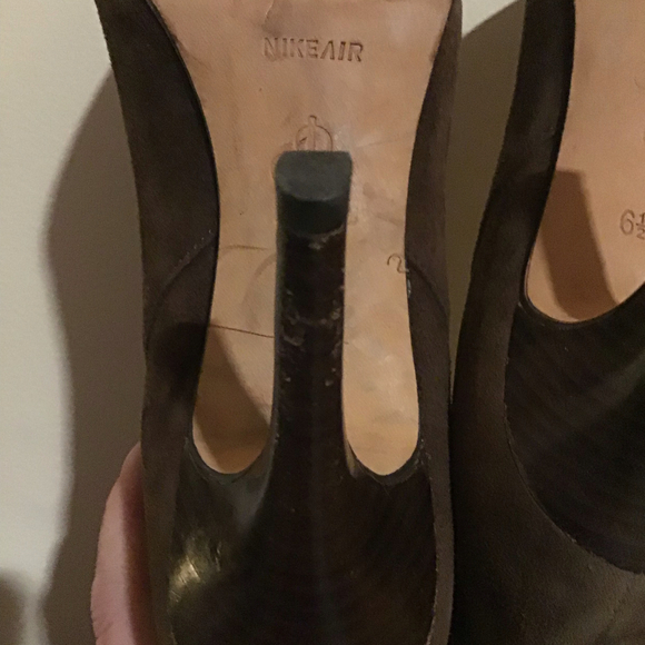 Nike Air Edgy Winter Brown Suede Knee High Boots - Picture 3 of 5